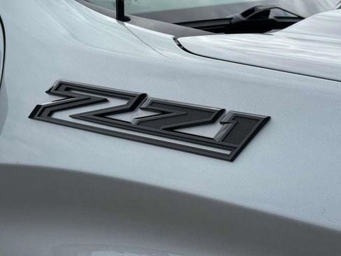 Used 2024 Chevrolet Silverado 1500 Custom Trail Boss w/ LPO, Dark Essentials Package image 8