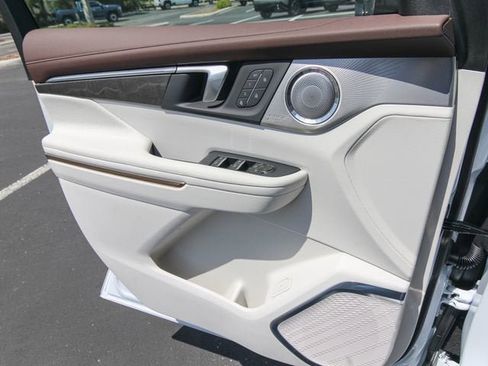New 2026 Buick Enclave Avenir w/ Super Cruise Package AWD/4WD image 13