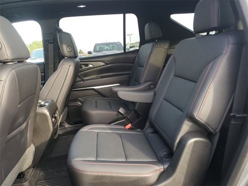 Used 2025 Chevrolet Traverse Z71 w/ Driver Confidence Package image 25