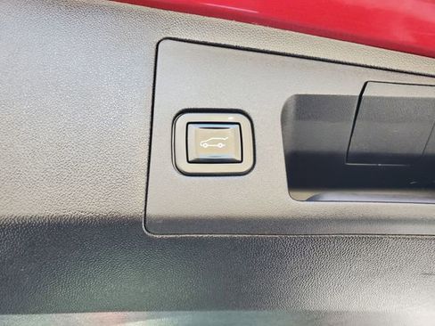 Used 2020 Cadillac XT5 Premium Luxury image 9