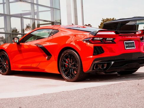 Used 2024 Chevrolet Corvette Stingray Coupe w/ Z51 Performance Package RWD image 10
