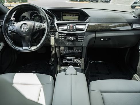 Used 2010 Mercedes-Benz E 350 Sedan image 15