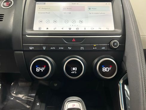 Used 2020 Jaguar E-PACE SE image 19