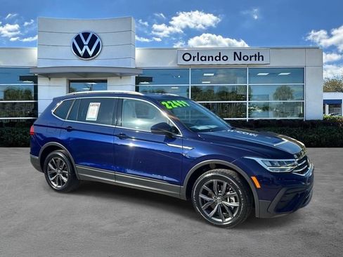 Used 2023 Volkswagen Tiguan SE FWD image 1