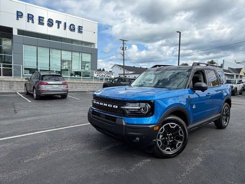 New 2026 Ford Bronco Sport Outer Banks w/ Outer Banks Tech Package+ AWD/4WD image 1