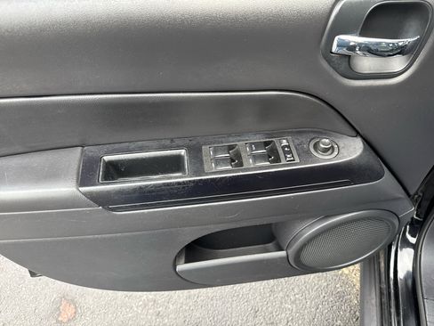 Used 2015 Jeep Patriot High Altitude image 6