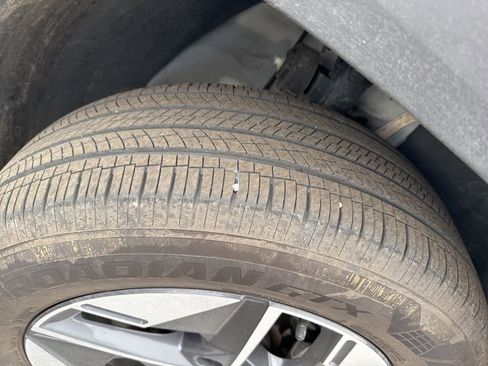 Used 2025 Hyundai Tucson SEL image 3