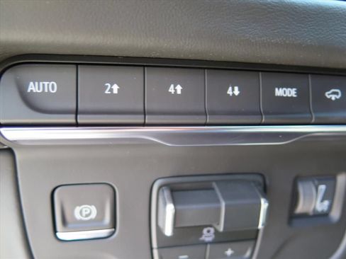 New 2026 Cadillac Escalade ESV Platinum Luxury AWD/4WD image 14