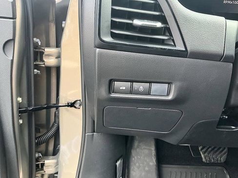 New 2026 Nissan Sentra SV w/ SV Convenience Package image 13