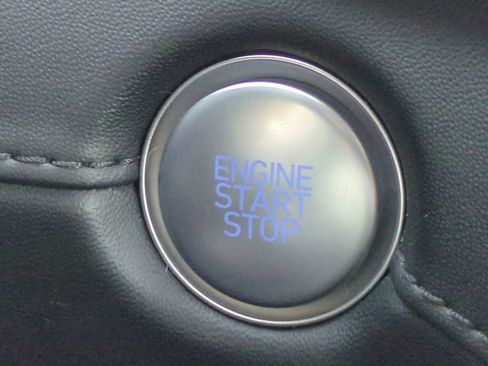 Certified 2021 Hyundai Santa Fe Limited image 30