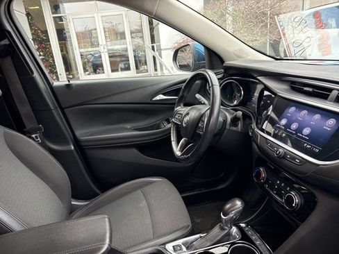 Used 2020 Buick Encore GX Preferred w/ Cold Weather Comfort Package image 27