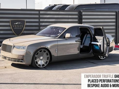 Used 2025 Rolls-Royce Ghost image 1