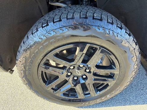 Certified 2025 Chevrolet Silverado 1500 Custom Trail Boss w/ Dark Appearance Package image 11