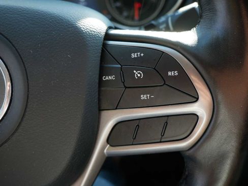 Used 2020 Jeep Cherokee Limited w/ Trailer Tow Group image 29