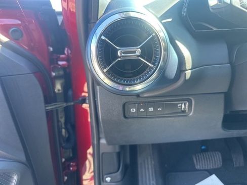 New 2026 Chevrolet Equinox EV LT image 18