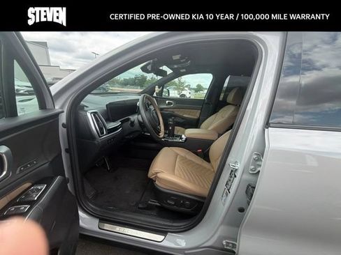 Used 2024 Kia Sorento SX Prestige w/ Olive Brown Leather Package AWD/4WD image 3