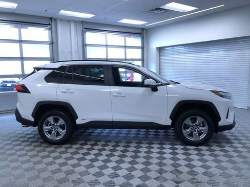 Certified 2025 Toyota RAV4 XLE AWD/4WD image 35