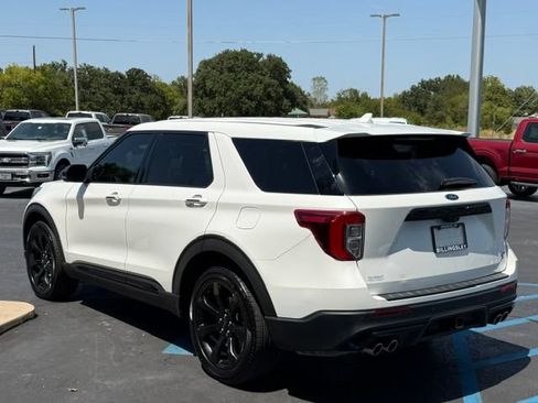 Certified 2022 Ford Explorer ST w/ Equipment Group 401A AWD/4WD image 4