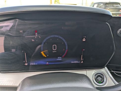 Used 2025 Chevrolet Trax LT w/ LT Convenience Package image 16