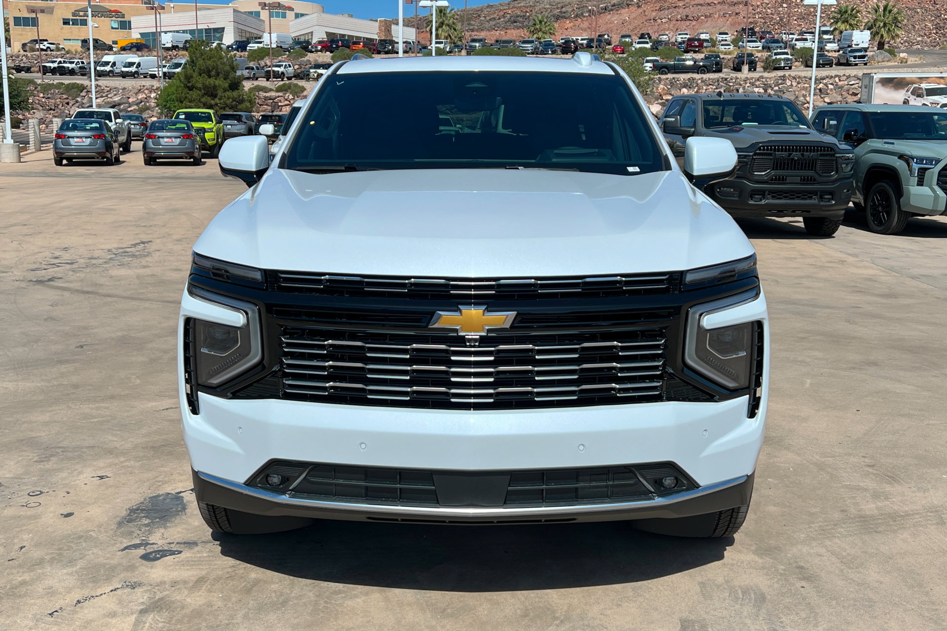 New 2026 Chevrolet Suburban High Country AWD/4WD image 9