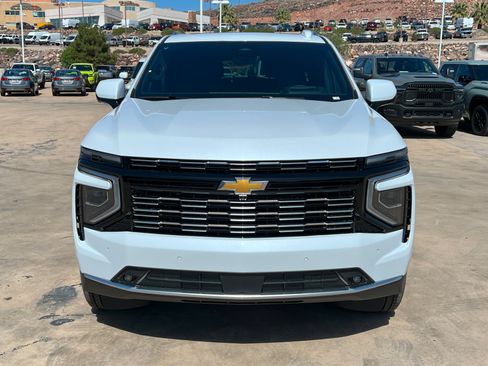 New 2026 Chevrolet Suburban High Country AWD/4WD image 9