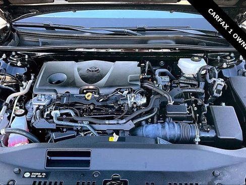 Used 2025 Toyota Camry SE image 28