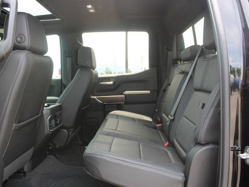 Used 2022 Chevrolet Silverado 1500 High Country w/ Safety Package II AWD/4WD image 26