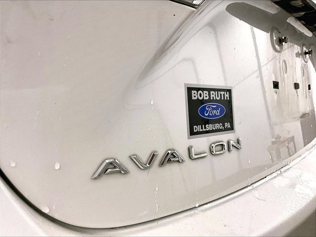Used 2017 Toyota Avalon XLE Premium w/ All Weather Liner Package FWD image 14