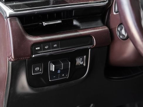 Used 2023 Cadillac Escalade Sport Platinum RWD image 27
