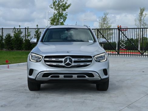 Used 2020 Mercedes-Benz GLC 300 image 3
