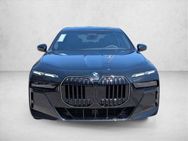New 2026 BMW 760i xDrive w/ Executive Package AWD/4WD image 5