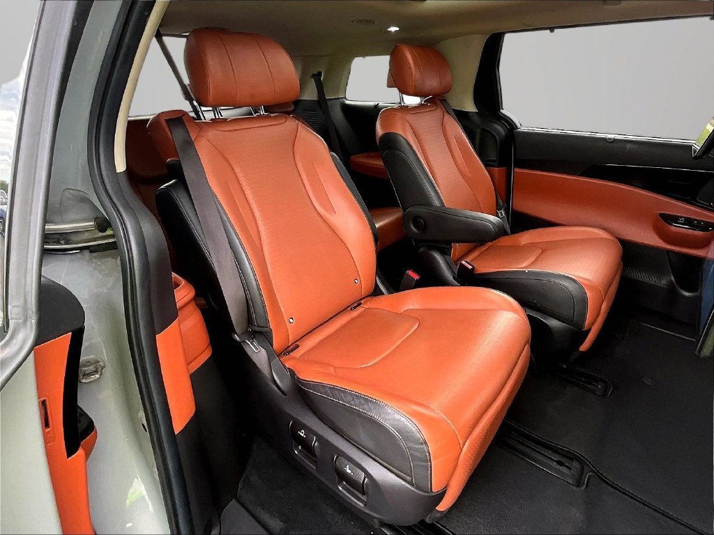 Used 2022 Kia Carnival SX Prestige FWD image 27