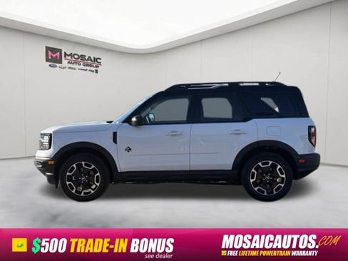 Used 2023 Ford Bronco Sport Outer Banks w/ Tech Package AWD/4WD image 4