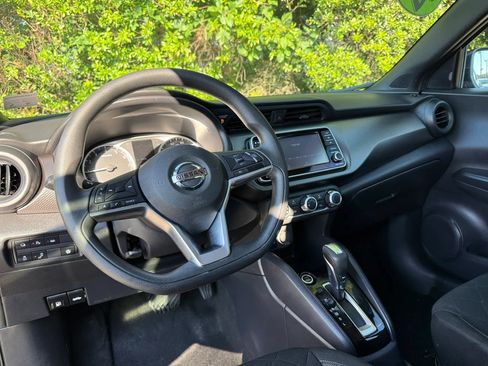 Used 2020 Nissan Kicks S FWD image 31