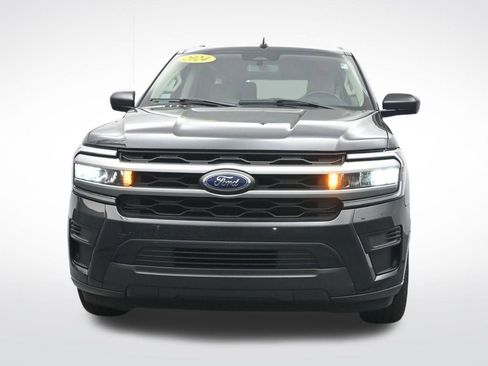 Used 2024 Ford Expedition Max XLT image 2