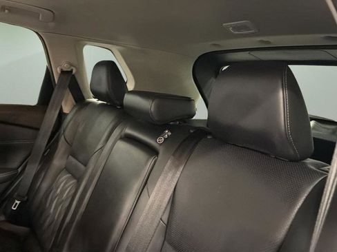 Used 2022 Nissan Rogue Platinum w/ Head-Up Display Package image 15