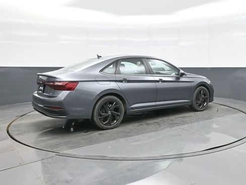 New 2026 Volkswagen Jetta SE image 7