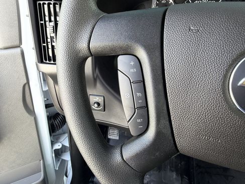New 2026 Chevrolet Express 3500 Extended RWD image 15