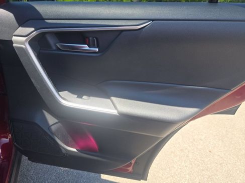 Used 2019 Toyota RAV4 XLE w/ Convenience Package AWD/4WD image 22