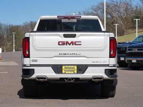 Used 2022 GMC Sierra 1500 Denali AWD/4WD image 4
