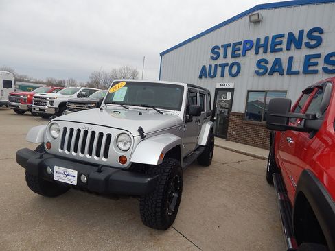 Used 2012 Jeep Wrangler Unlimited Sahara w/ Connectivity Group image 1