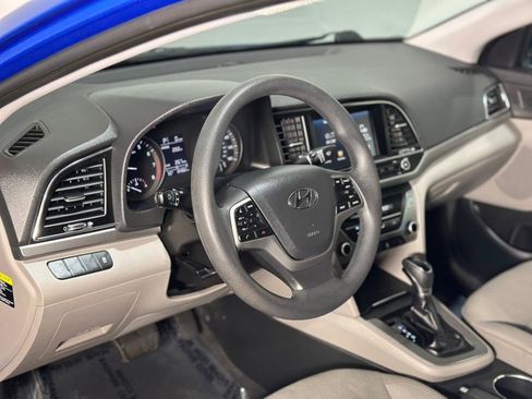 Used 2017 Hyundai Elantra SE FWD image 26