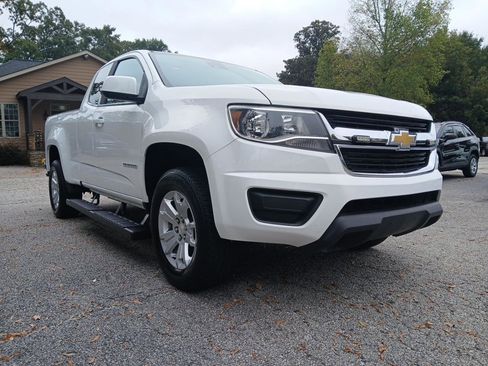Used 2020 Chevrolet Colorado LT w/ Safety Package RWD image 4