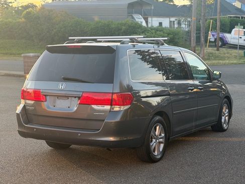 Used 2010 Honda Odyssey Touring image 4