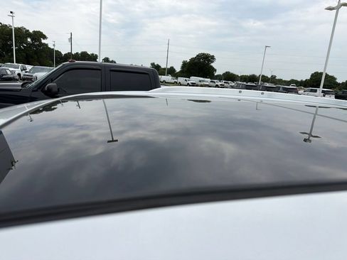 Used 2020 Cadillac XT6 Premium Luxury FWD image 5