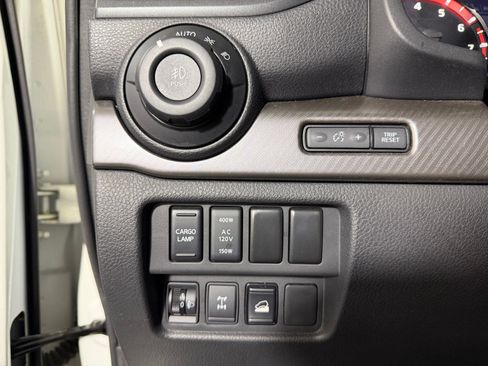 Used 2021 Nissan Titan PRO-4X w/ Off Road Protection Package AWD/4WD image 14