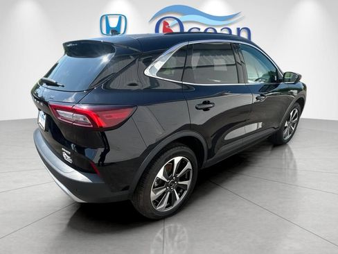 Used 2024 Ford Escape Platinum AWD/4WD image 3