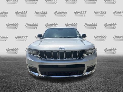 Used 2021 Jeep Grand Cherokee L Limited RWD image 3