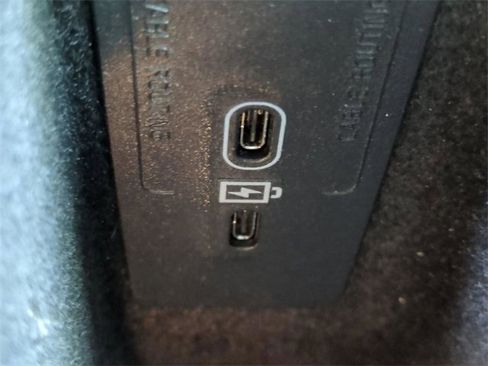 Used 2024 Volvo S60 B5 Plus w/ Climate Package image 19