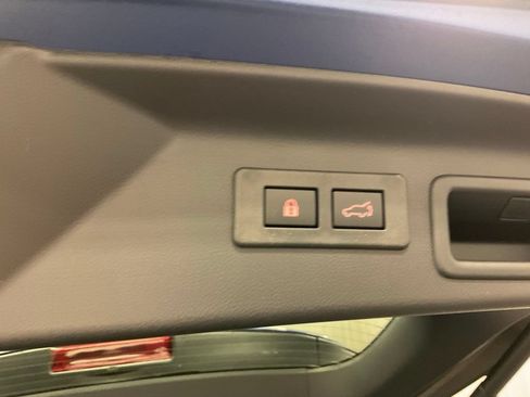 New 2026 Subaru Forester Premium AWD/4WD image 23